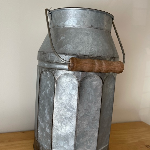 Galvanized Milk Can with Wooden Handle - Picture 8 of 8